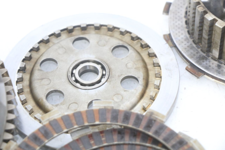 photo de EMBRAGUE YAMAHA FJR ABS 1300 (2006 - 2012) - Enfoque en la estructura