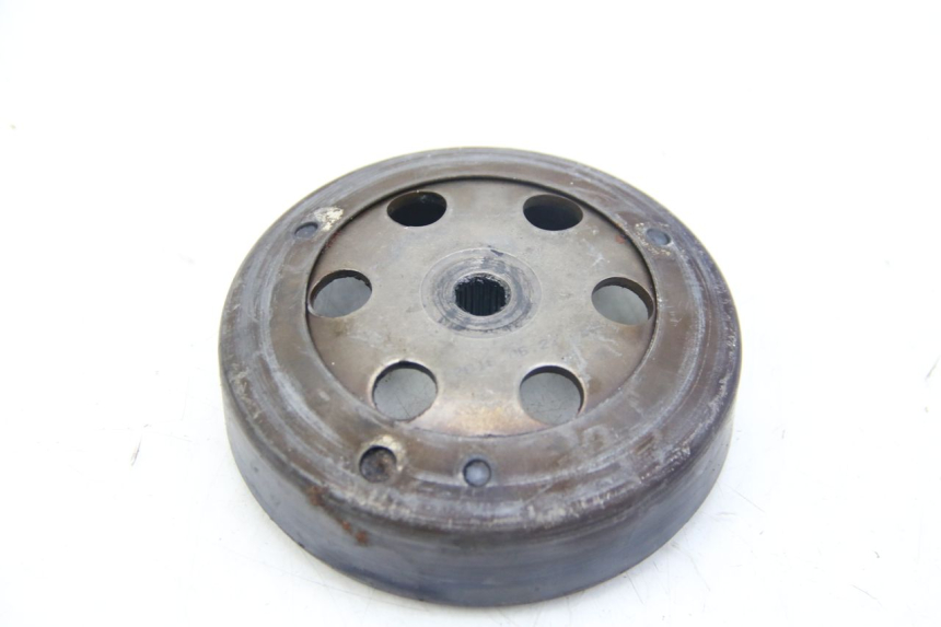 photo de EMBRAGUE PIAGGIO FLY 2T 50 (2004 - 2017) - Primer plano técnico
