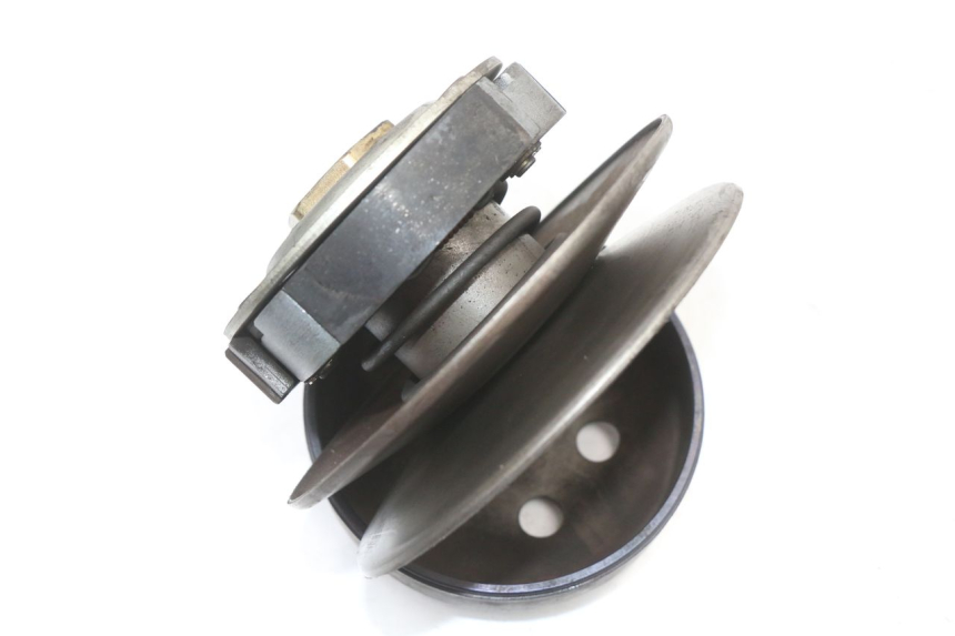 photo de EMBRAGUE PIAGGIO FLY 2T 50 (2004 - 2017) - Primer plano técnico