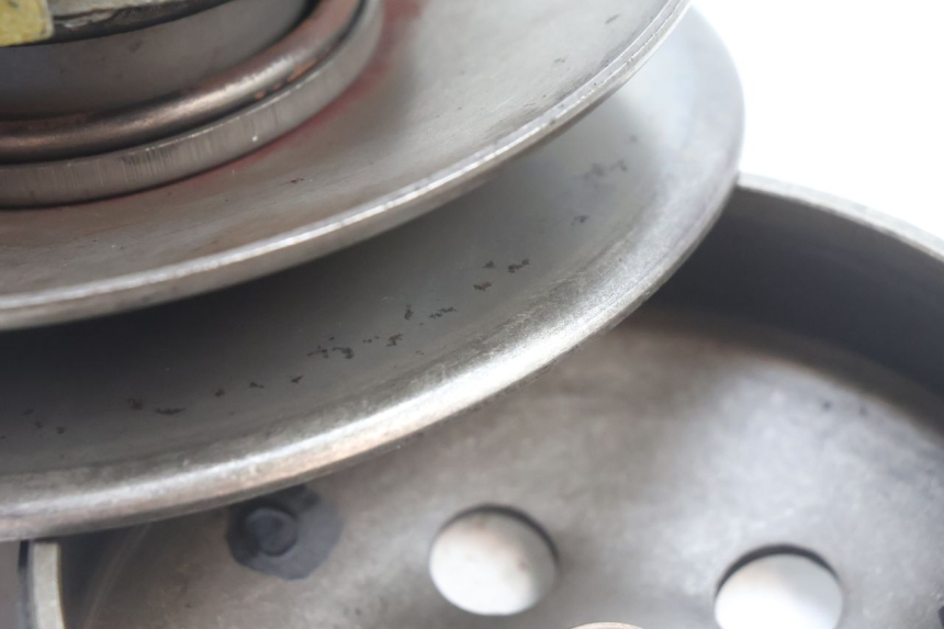 photo de EMBRAGUE PIAGGIO FLY 2T 50 (2004 - 2017) - Estado de la superficie y material