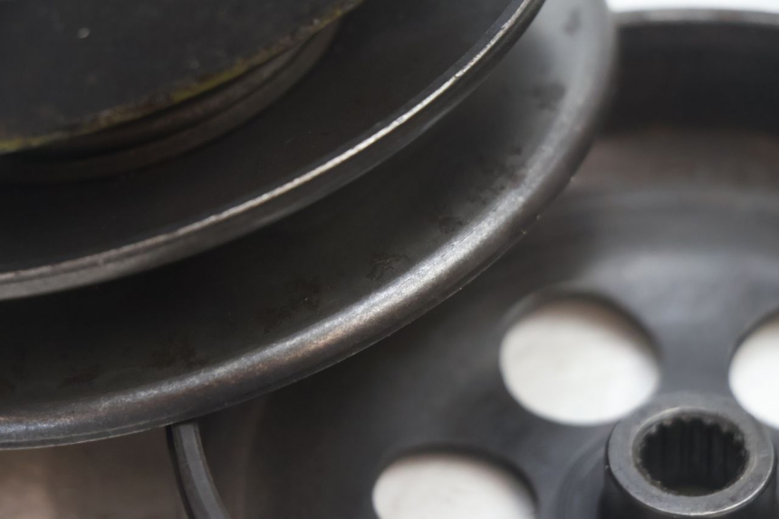 photo de EMBRAGUE KEEWAY FOCUS 50 (2006 - 2009) - Detalles de los puntos de fijación