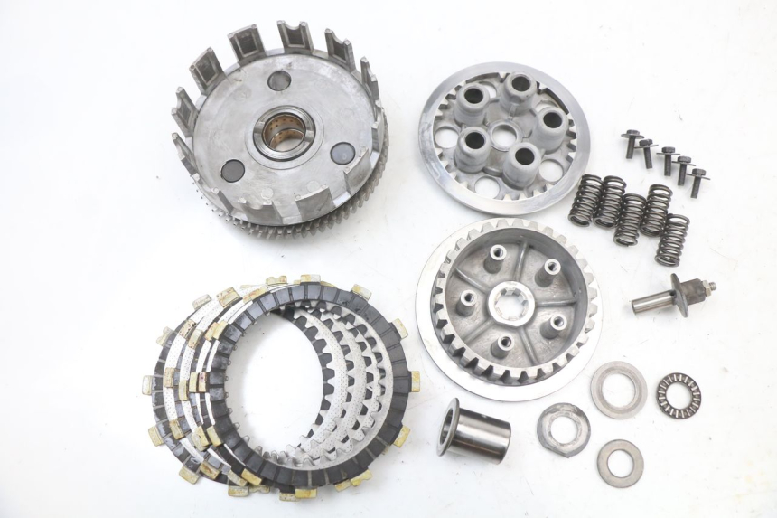 photo de Embrague HYOSUNG GF 125 (2001 - 2005) - Vista principal