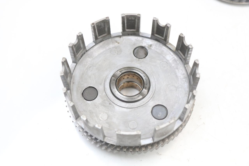 photo de Embrague HYOSUNG GF 125 (2001 - 2005) - Primer plano técnico