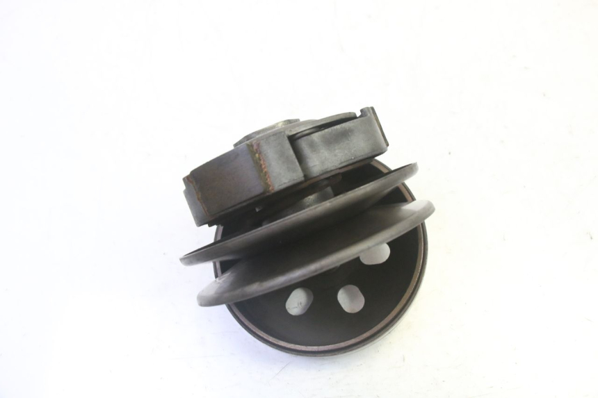 photo de EMBRAGUE KYMCO GRAND DINK 125 (2008 - 2014) - Primer plano técnico