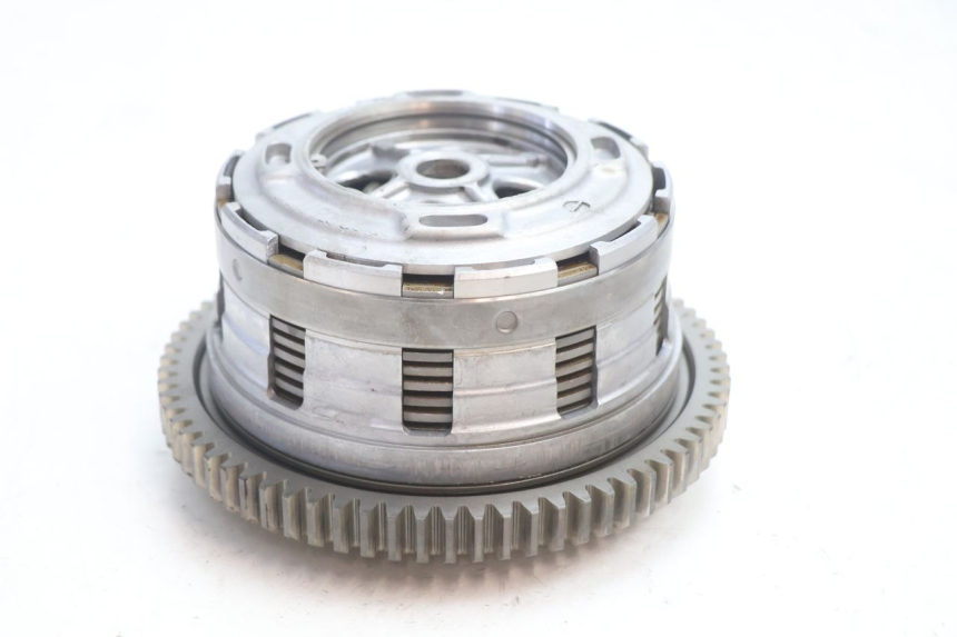 photo de EMBRAGUE SUZUKI GSF N BANDIT 1200 (2001 - 2005) - Primer plano de alta resolución