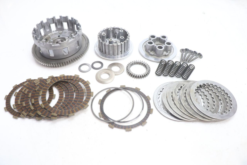 photo de EMBRAGUE SUZUKI GSR 600 (2005 - 2012) - Vista principal