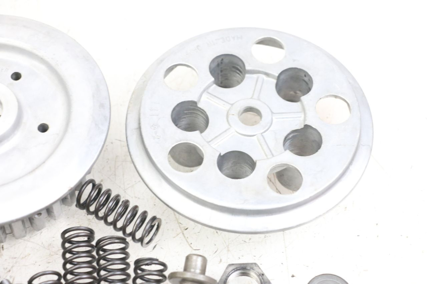 photo de EMBRAGUE SUZUKI GSX E 250 (1982 - 1983) - Marcados y referencias originales