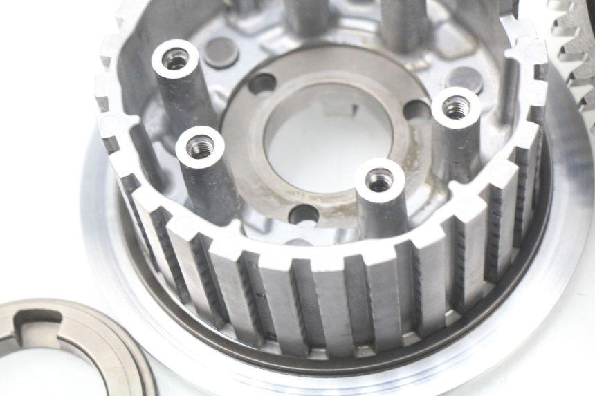 photo de EMBRAGUE SUZUKI GSX-R GSXR K16 1000 (2012 - 2016) - Enfoque en la estructura