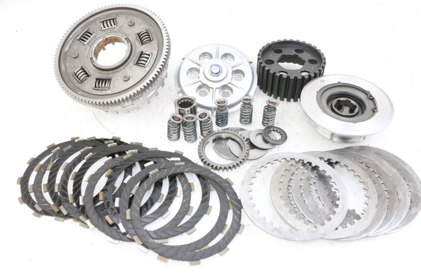 photo de EMBRAGUE KAWASAKI GTR 1000 (1994 - 2004) - Características distintivas