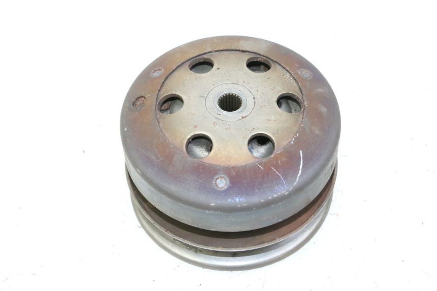 photo de EMBRAGUE PEUGEOT KISBEE 2T 50 (2010 - 2017) - Detalle de la pieza