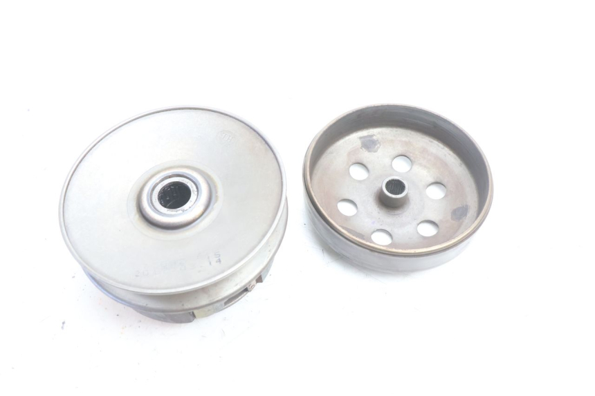 photo de EMBRAGUE PEUGEOT KISBEE 2T 50 (2010 - 2017) - Primer plano técnico