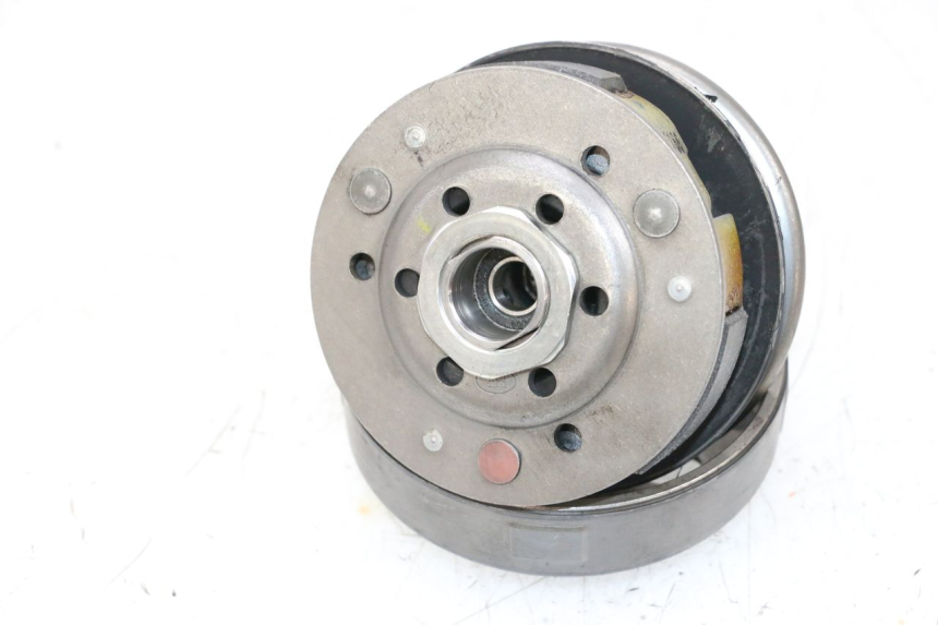 photo de EMBRAGUE PEUGEOT KISBEE 4T 50 (2018 - 2022) - Vista principal