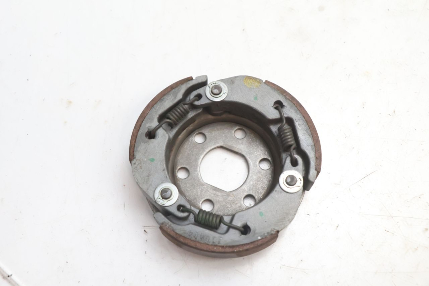 photo de EMBRAGUE PEUGEOT KISBEE 4T 50 (2010 - 2017) - Zoom estado de uso