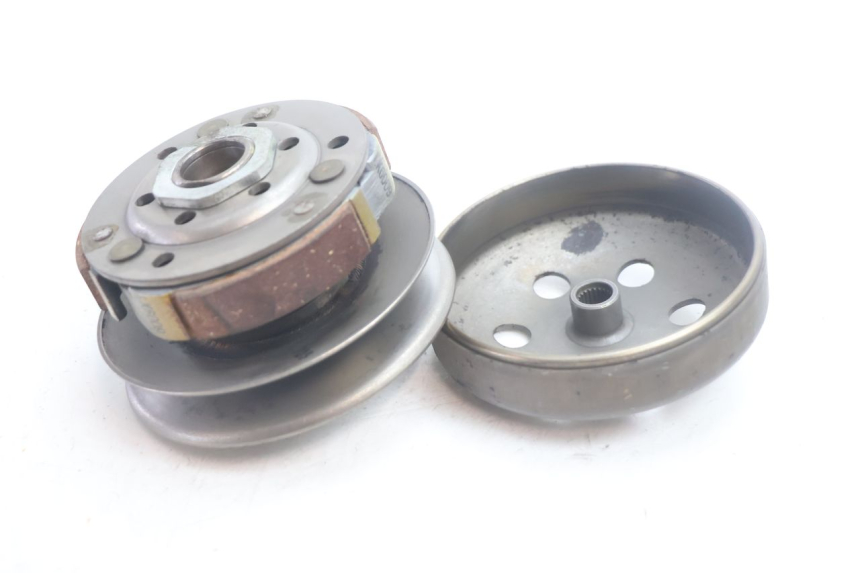photo de EMBRAGUE PEUGEOT KISBEE 4T 50 (2010 - 2017) - Vista principal
