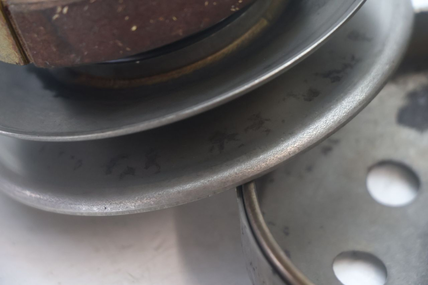 photo de EMBRAGUE PEUGEOT KISBEE 4T 50 (2010 - 2017) - Detalles de los puntos de fijación