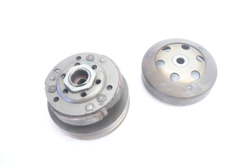 photo de EMBRAGUE PEUGEOT KISBEE 4T 50 (2018 - 2022) - Vista general del producto