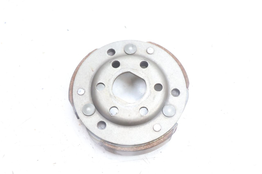 photo de EMBRAGUE PEUGEOT KISBEE 4T 50 (2010 - 2017) - Vista principal