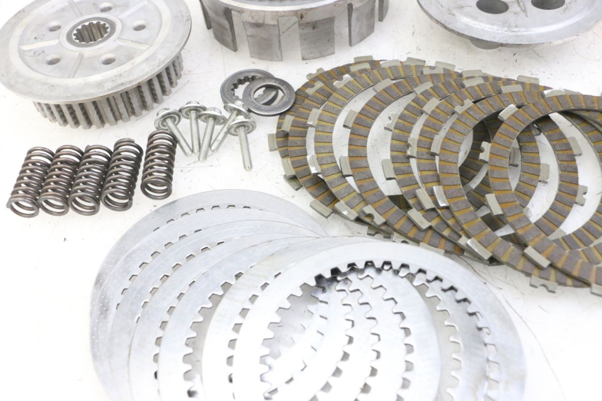 photo de EMBRAGUE KAWASAKI KX F KXF 450 (2009 - 2011) - Primer plano de alta resolución