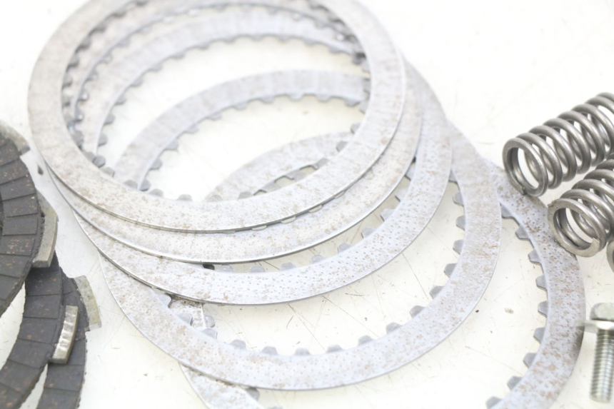 photo de EMBRAGUE KAWASAKI KX 85 (2014 - 2021) - Primer plano técnico