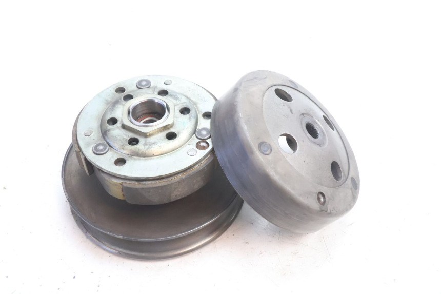 photo de EMBRAGUE PIAGGIO LIBERTY IGET 4T 50 (2021 - 2025) - Detalle de la pieza