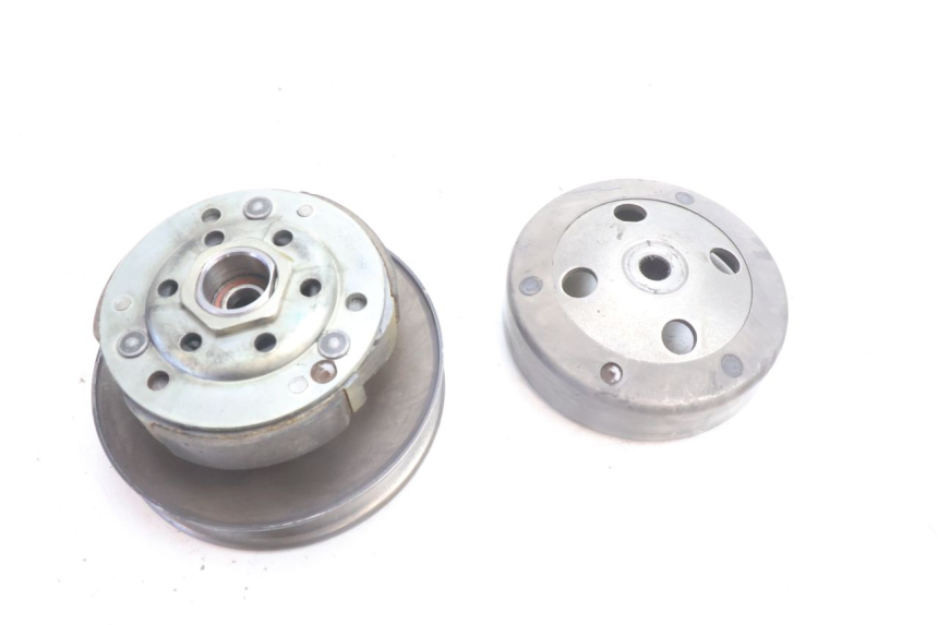 photo de EMBRAGUE PIAGGIO LIBERTY IGET 4T 50 (2021 - 2025) - Otra perspectiva