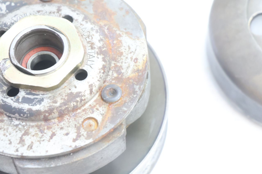 photo de EMBRAGUE PEUGEOT LUDIX BLASTER 50 (2006 - 2014) - Primer plano técnico