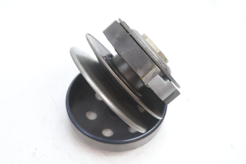 photo de EMBRAGUE PEUGEOT LUDIX ONE 14P 50 (2004 - 2013) - Otra perspectiva