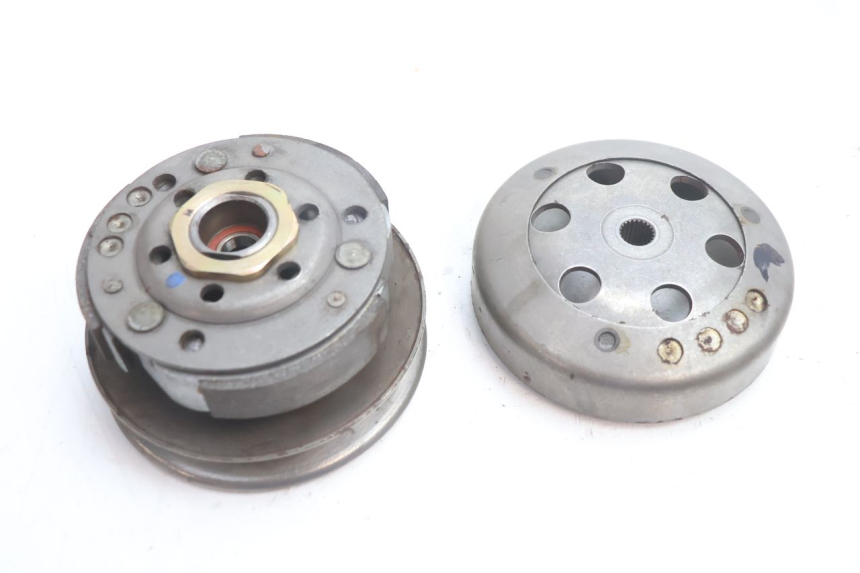 photo de EMBRAGUE PEUGEOT LUDIX ONE 50 (2004 - 2013) - Primer plano técnico