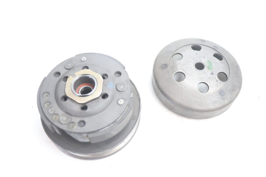 photo de EMBRAGUE PEUGEOT LUDIX ONE 50 (2004 - 2006) - Primer plano técnico