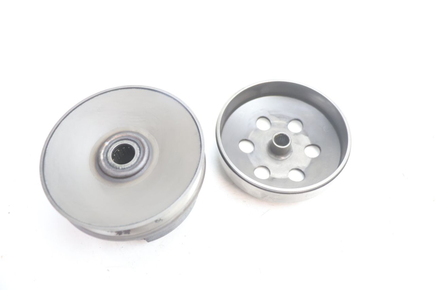 photo de EMBRAGUE PEUGEOT LUDIX SNAKE 2T 50 (2004 - 2014) - Primer plano técnico