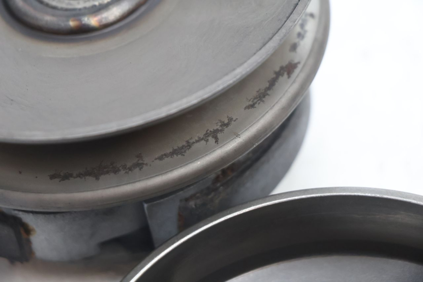 photo de EMBRAGUE PEUGEOT LUDIX SNAKE 2T 50 (2004 - 2014) - Detalles de los puntos de fijación