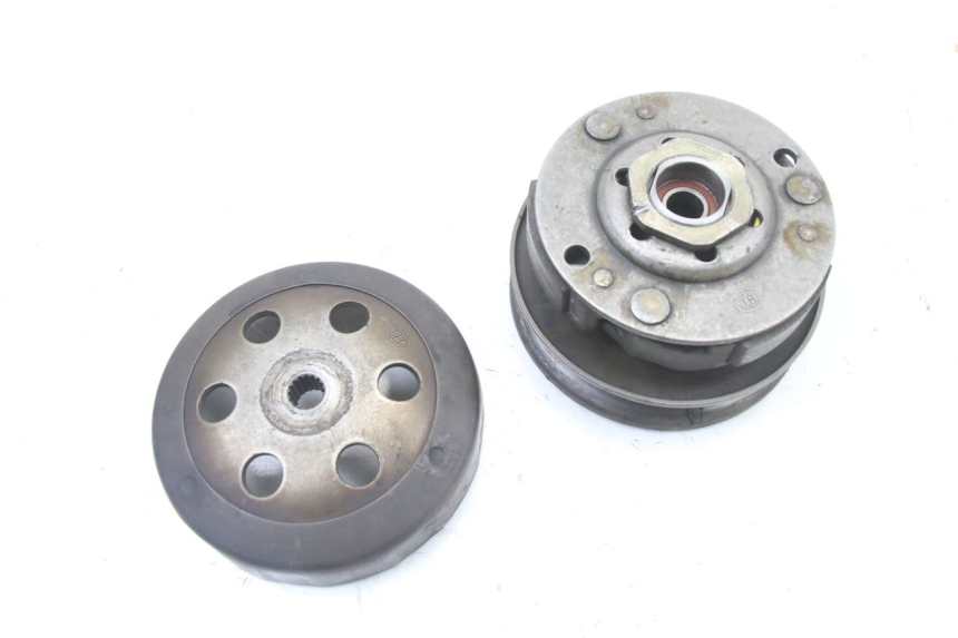 photo de EMBRAGUE MBK BOOSTER NEXT GENERATION 50 (1995 - 1998) - Primer plano técnico