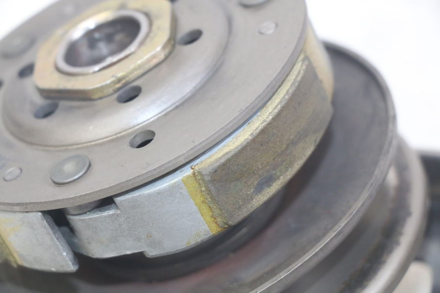 photo de EMBRAGUE SYM MIO 50 (2011 - 2017) - Detalles de los puntos de fijación