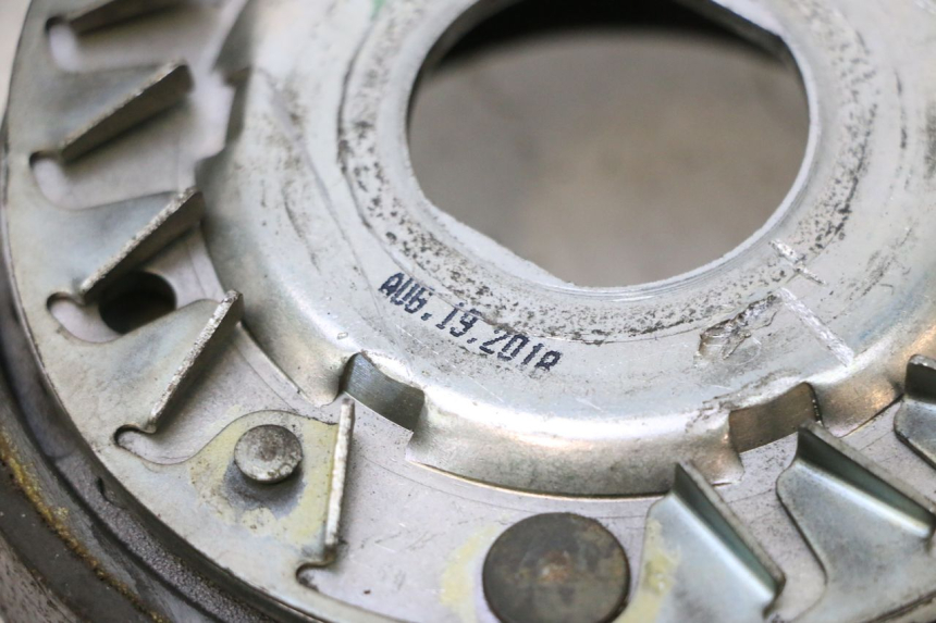 photo de EMBRAGUE PIAGGIO MP3 RL 250 (2006 - 2010) - Estado de la superficie y material