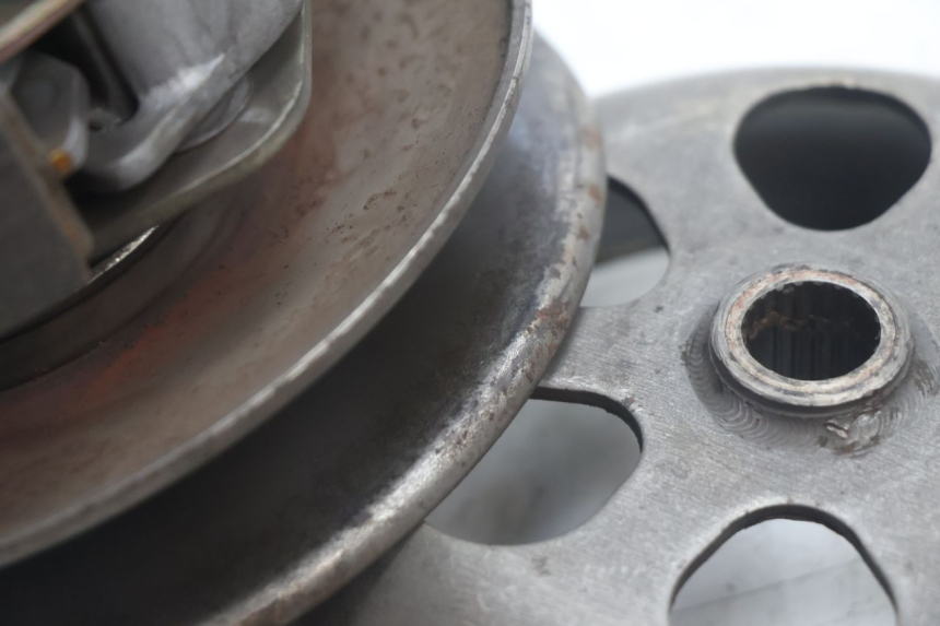 photo de EMBRAGUE PIAGGIO MP3 125 (2006 - 2014) - Detalles de los puntos de fijación