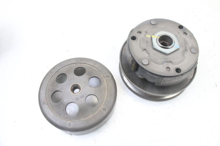 photo de EMBRAGUE MBK MW TRYPTIK 125 (2014 - 2016) - Primer plano técnico