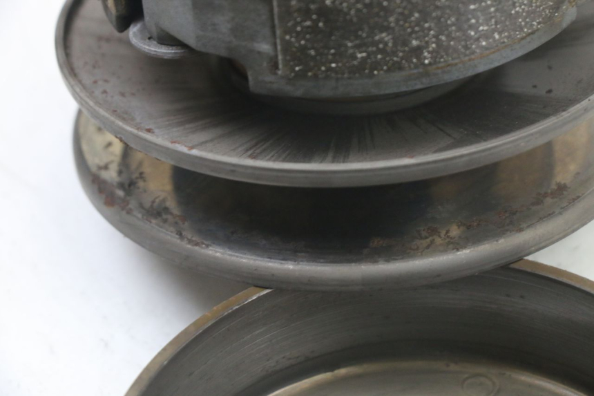 photo de EMBRAGUE MBK MW TRYPTIK 125 (2014 - 2016) - Detalles de los puntos de fijación