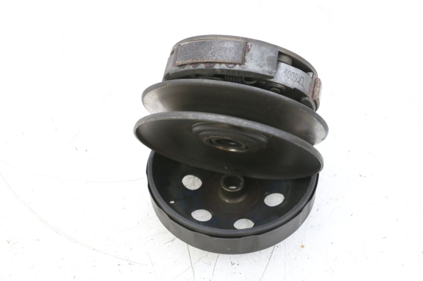 photo de EMBRAGUE YAMAHA NEOS NEO'S 4T 50 (2008 - 2016) - Detalles de los puntos de fijación