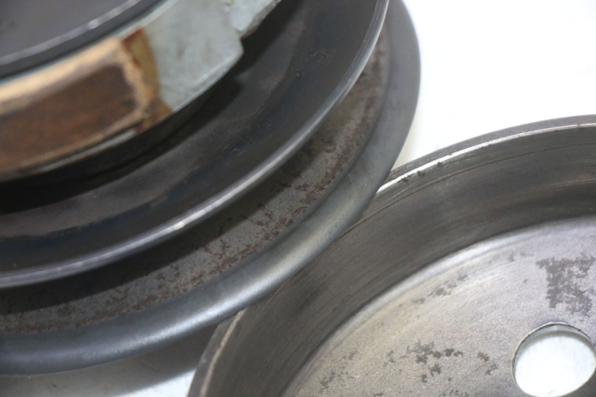 photo de EMBRAGUE KYMCO LIKE 4T 50 (2019 - 2025) - Primer plano técnico