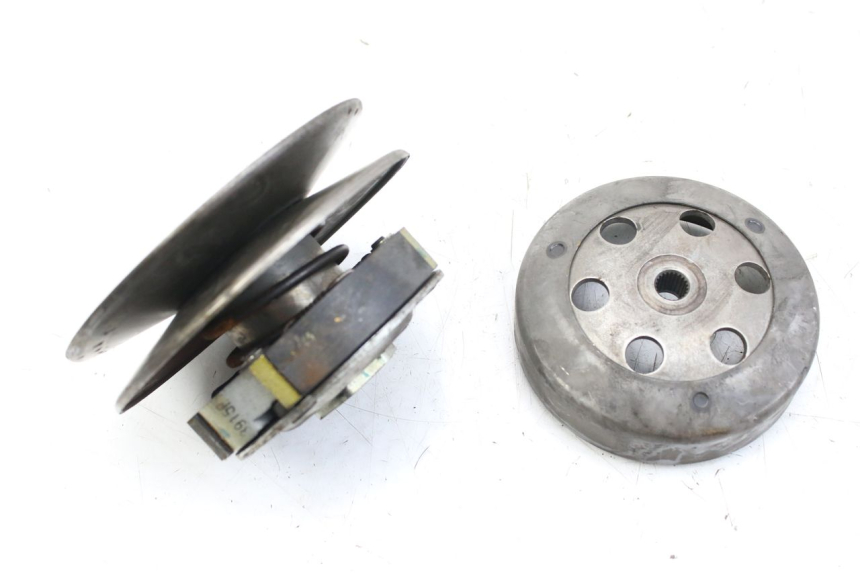 photo de EMBRAGUE PIAGGIO NEW TYPHOON 50 (2018 - 2021) - Detalle de la pieza