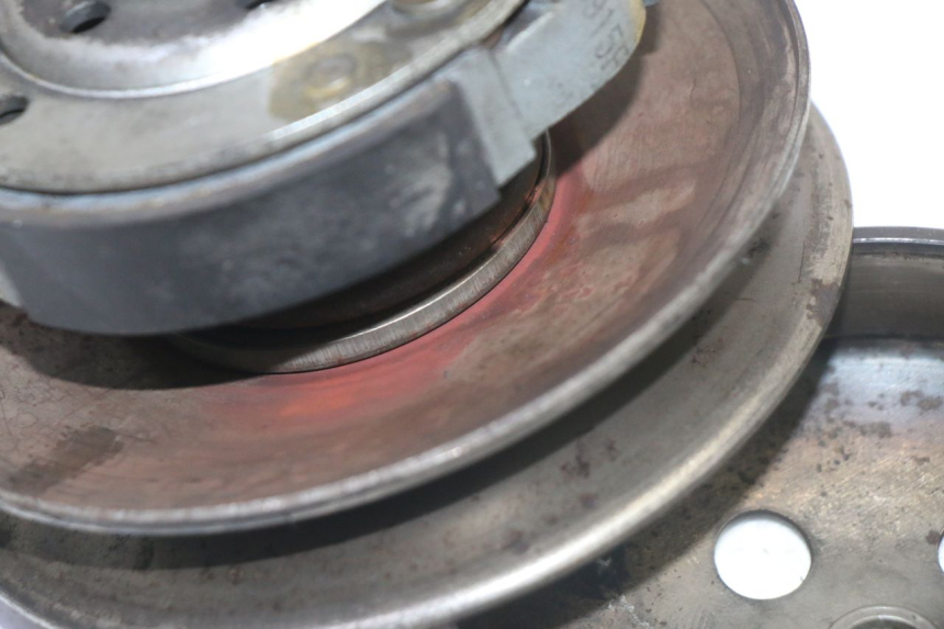 photo de EMBRAGUE PIAGGIO NEW TYPHOON 50 (2010 - 2017) - Detalles de los puntos de fijación