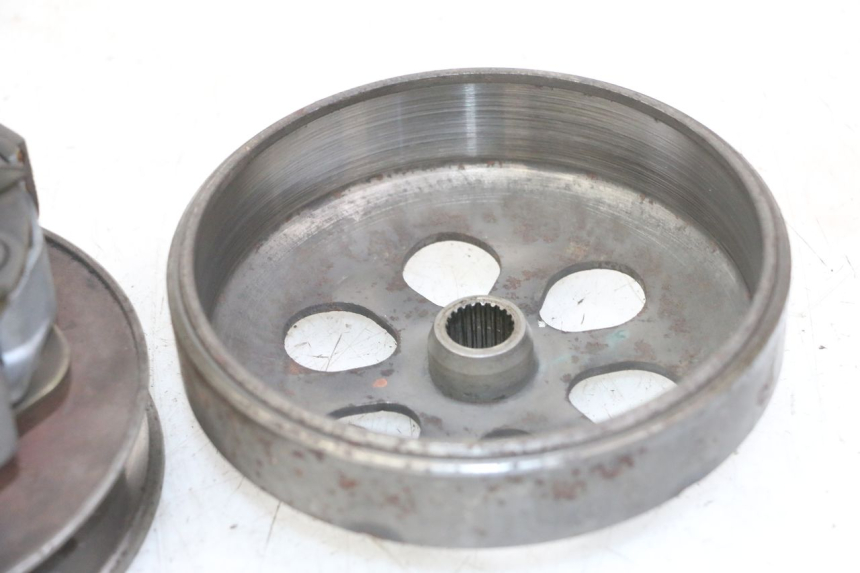 photo de EMBRAGUE GILERA NEXUS 125 (2009 - 2013) - Detalles de los puntos de fijación