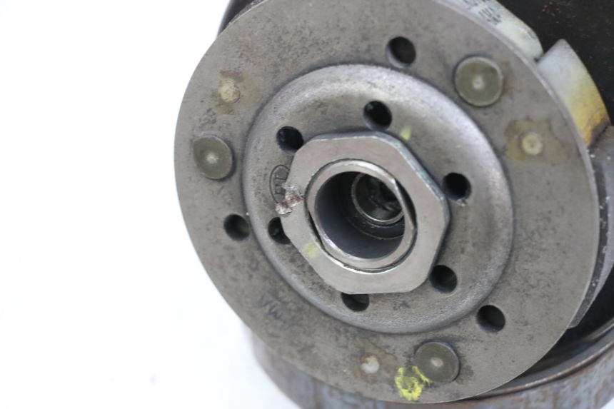 photo de EMBRAGUE SYM ORBIT III 3 4T 50 (2018 - 2021) - Primer plano de alta resolución