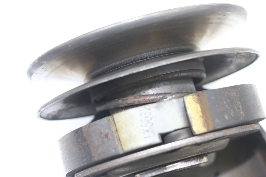 photo de EMBRAGUE PEUGEOT LUDIX 50 (2008 - 2017) - Primer plano técnico