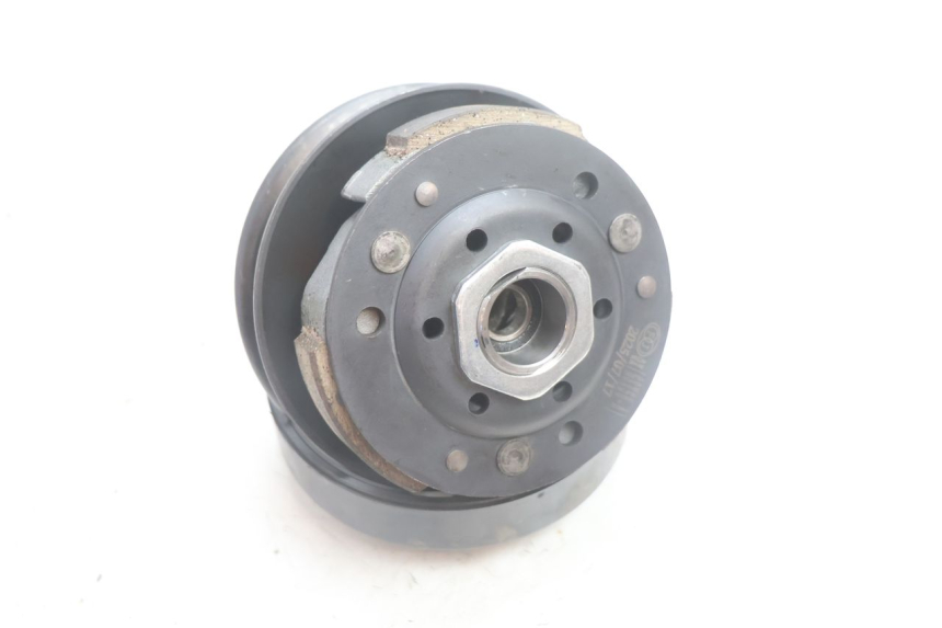 photo de EMBRAGUE JM MOTORS R-MAX TECH 50 (2024 - 2026) - Primer plano técnico