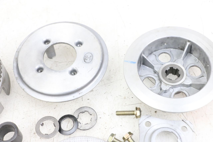 photo de EMBRAGUE APOLLO RFZ 140 - Características distintivas