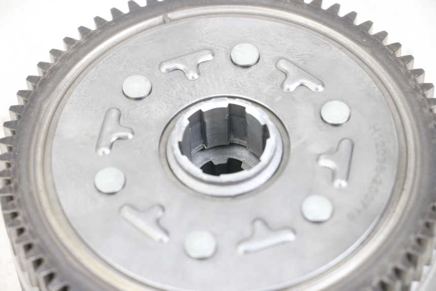 photo de EMBRAGUE APOLLO RFZ 140 - Primer plano técnico