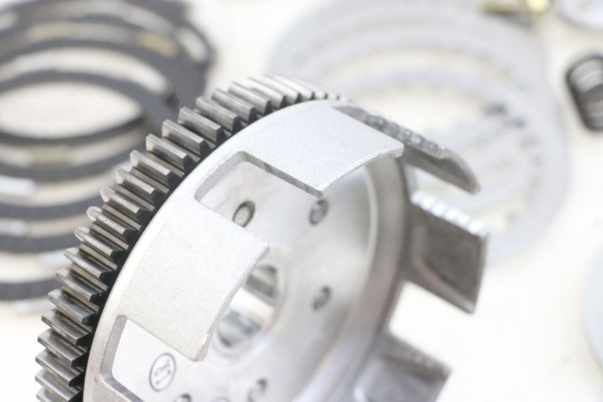 photo de EMBRAGUE APOLLO RFZ 140 - Detalles de los puntos de fijación