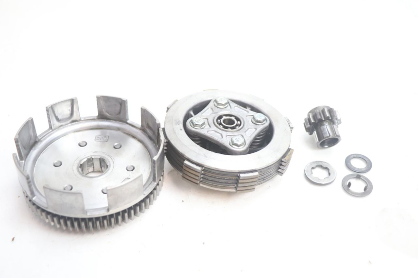 photo de EMBRAGUE APOLLO RFZ 140 - Características distintivas