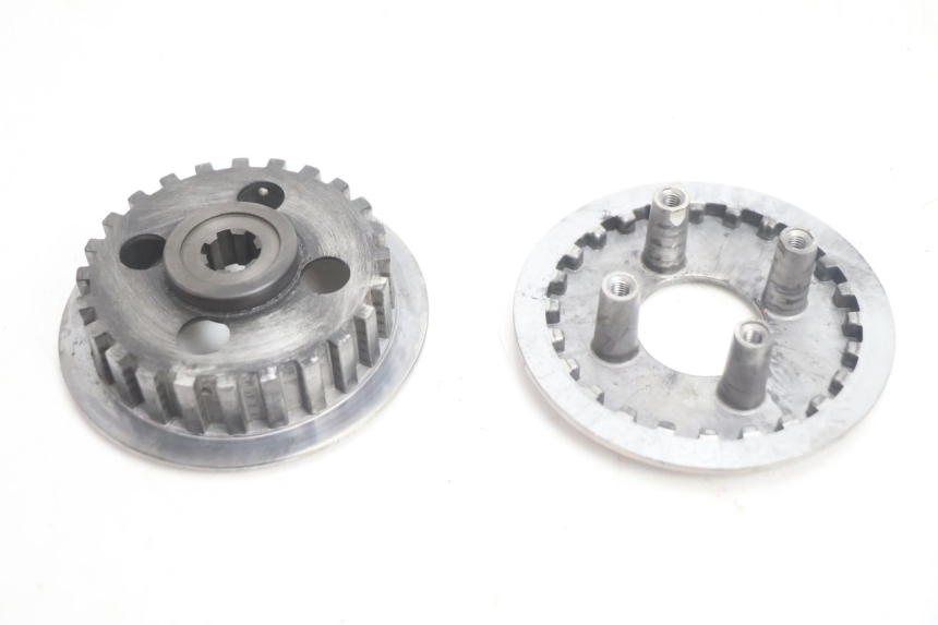 photo de EMBRAGUE APOLLO RFZ 140 - Primer plano técnico